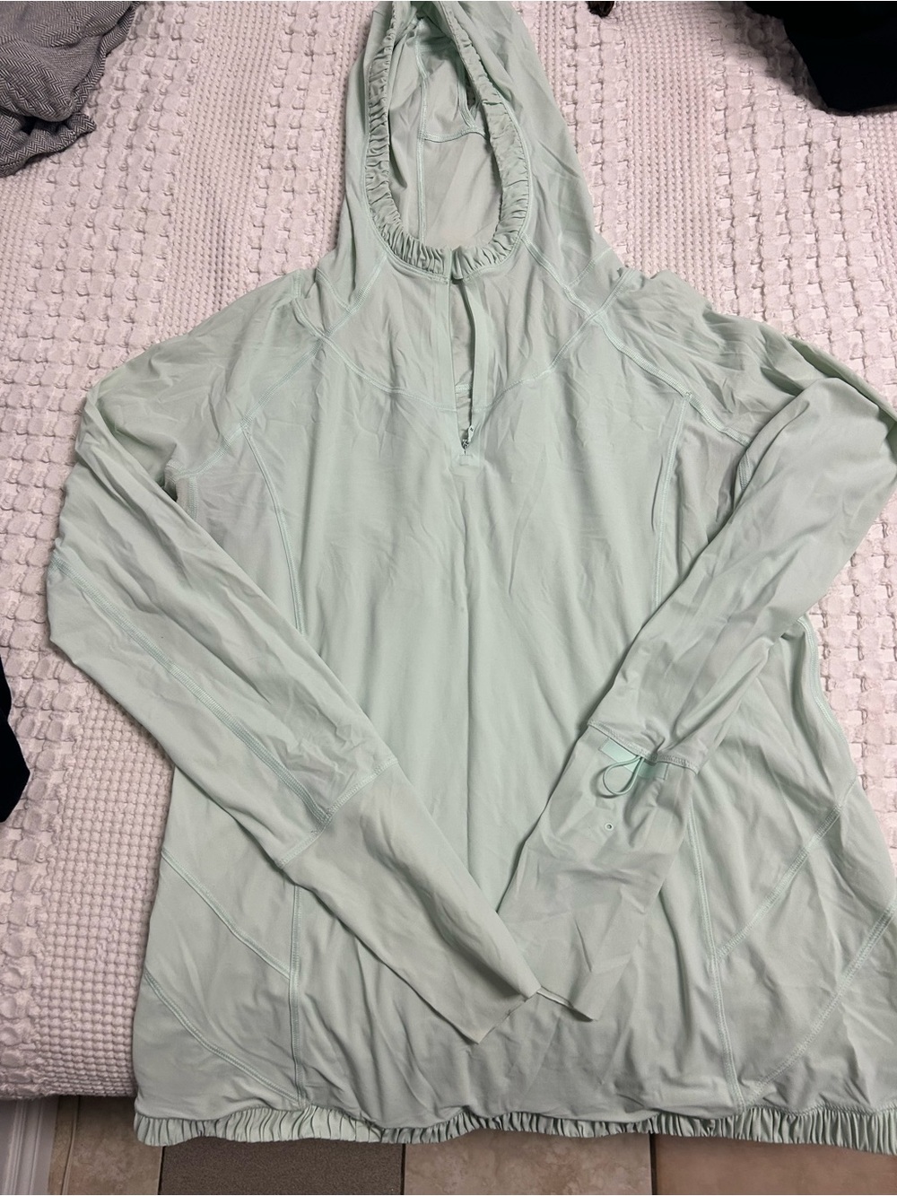 Lululemon Light Mint Hooded Long-Sleeve Women's Top